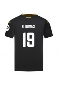 Wolves Rodrigo Gomes #19 Jalkapallovaatteet Vieraspaita 2024-25 Lyhythihainen